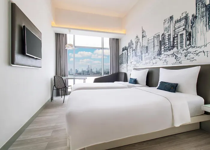 Yello Hotel Harmoni Jakarta